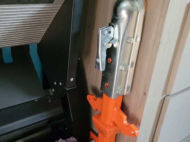 ProPride Lot Bar Holder